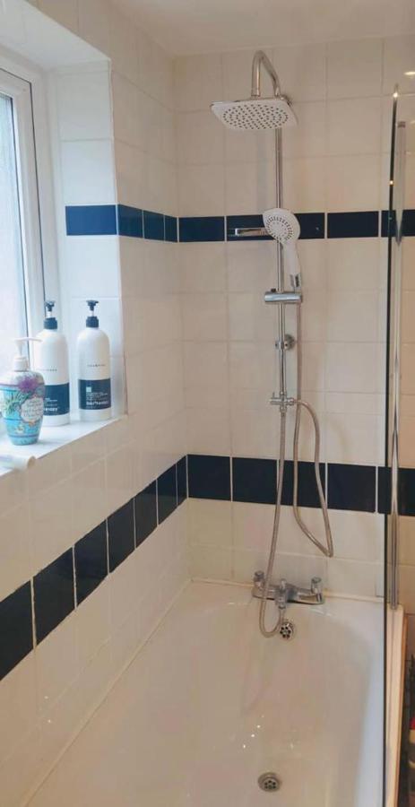 Cosy Cottage In Central Reading Free Parking & Fast Wifi Ngoại thất bức ảnh